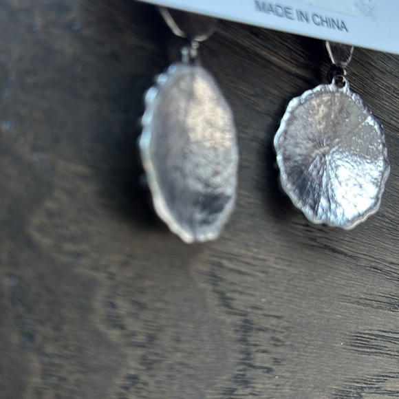 nOirJewelry post earrings, 3 row silver tone conchos w/faux turquoise stones - Picture 6 of 6